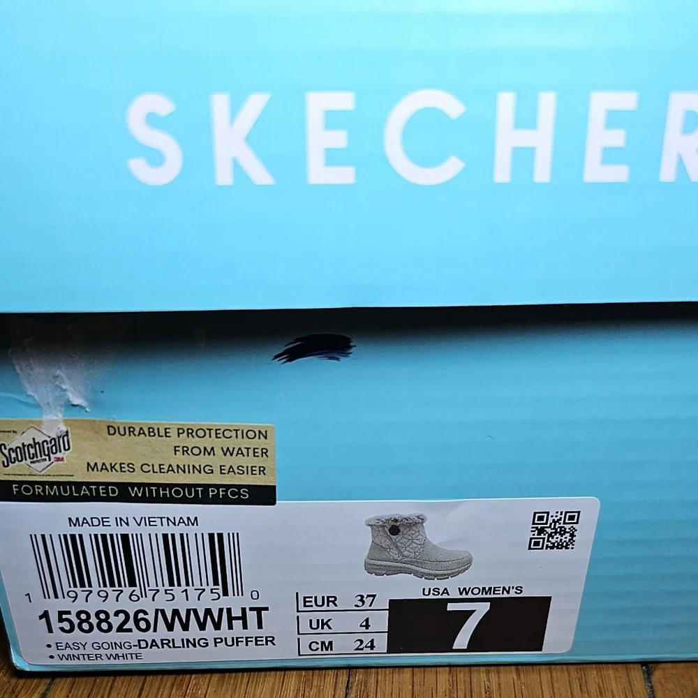 Skechers Martha‎ Stewart Darling Puffer Water Resistant Boots Women's 7 NWB